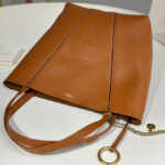 Chloe Spin Tote Bag In Grained Leather